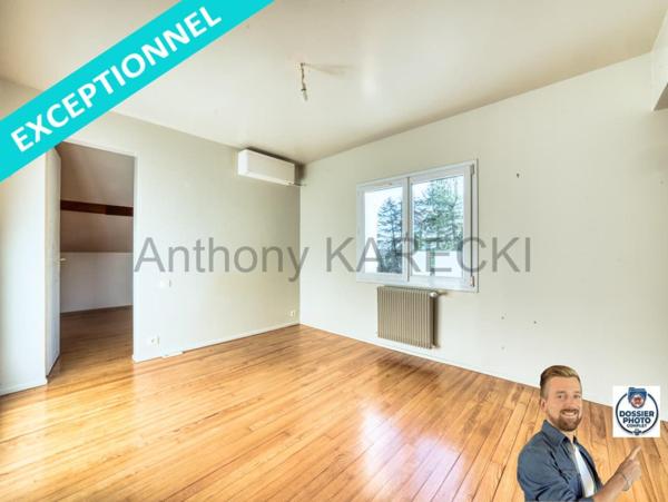 Maison lumineuse avec rénovation de qualité comprenant 4 chambres + 1 bureau