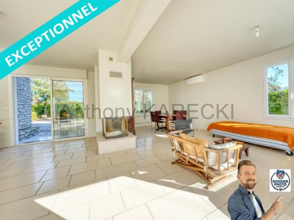 Maison lumineuse avec rénovation de qualité comprenant 4 chambres + 1 bureau