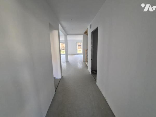 MAISON T6 NEUVE AVEC GARAGE ET JARDIN