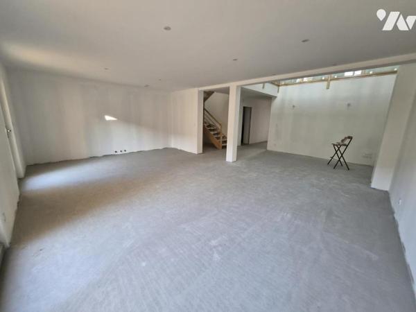 MAISON T6 NEUVE AVEC GARAGE ET JARDIN