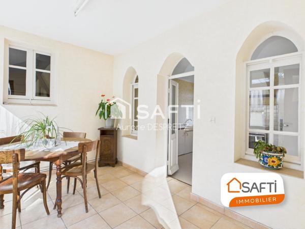 Adorable Maison des Années 30 avec Vue Imprenable sur Morlaix et son Viaduc.