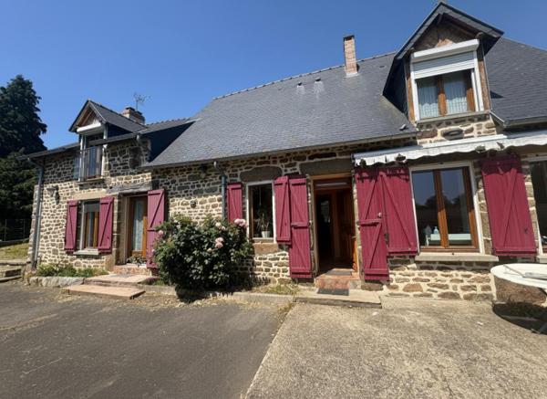 Maison en pierres à Saint-Siméon Passais Villages