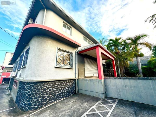 Local commercial à vendre à Saint-Pierre à la Réunion (97410), ref : 97424/41