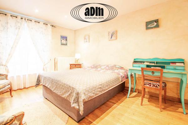 Maison
                                                                                                                                                                                                                                                                                                                        5 pièce(s)                                                                                                                                                                                                          4 chambre(s)                                                                                                                                                                                                          150  m²