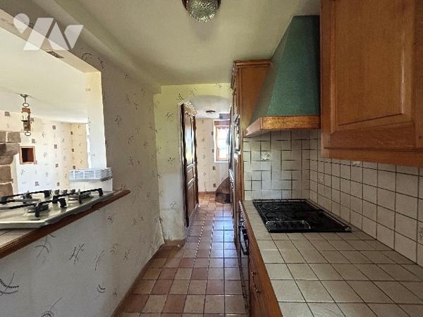 Maison en pierre sur la commune de la Lande patry