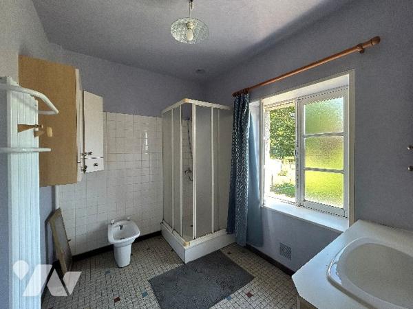 Maison en pierre sur la commune de la Lande patry