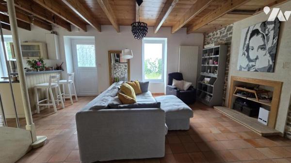 DRAIN- Maison de caractère rénovée avec goût – 4 chambres, jardin et dépendances