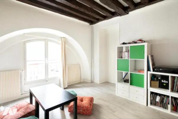 Studio à deux pas de la Place des Vosges