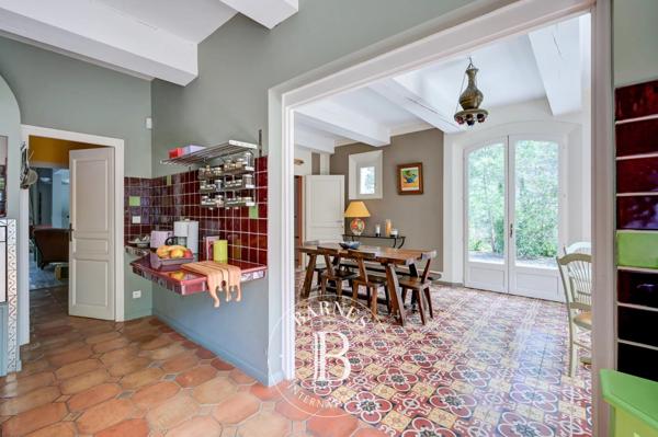 Aix-en-Provence, Maison 4 Chambres -  228 m² à vendre