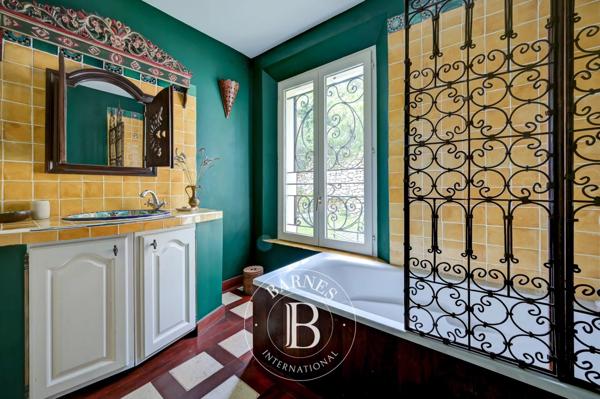 Aix-en-Provence, Maison 4 Chambres -  228 m² à vendre