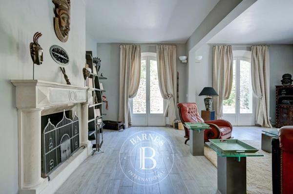 Aix-en-Provence, Maison 4 Chambres -  228 m² à vendre