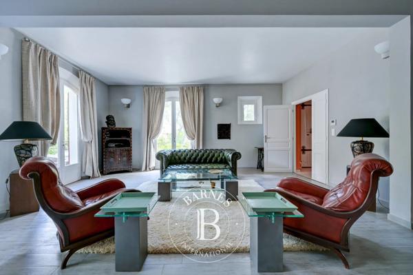 Aix-en-Provence, Maison 4 Chambres -  228 m² à vendre