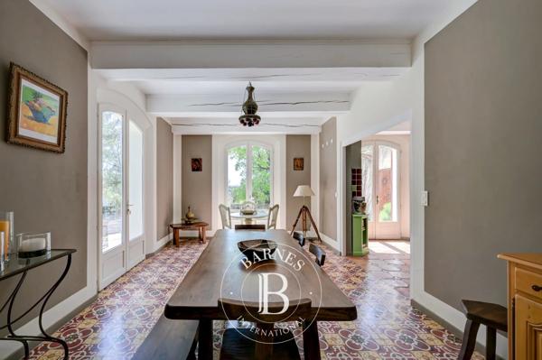 Aix-en-Provence, Maison 4 Chambres -  228 m² à vendre