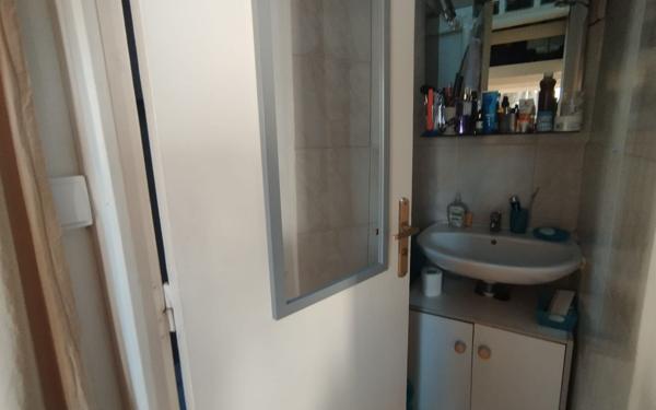 Appartement à vendre    1 pièce • 14 m2 Paris 11