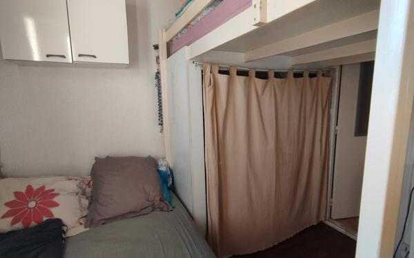 Appartement à vendre    1 pièce • 14 m2 Paris 11