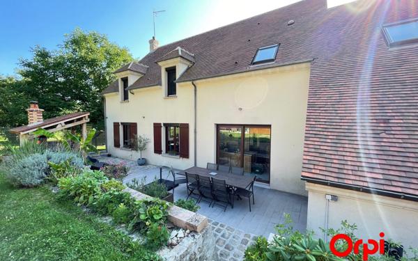 Maison à vendre    8 pièces •  Château-Thierry
