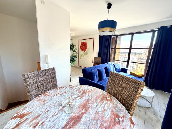 Appartement de charme avec terrasse et vue exceptionnelle sur le centre ville