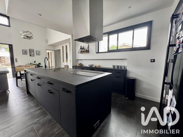 Maison à vendre 4 pièces 145 m² Cadaujac