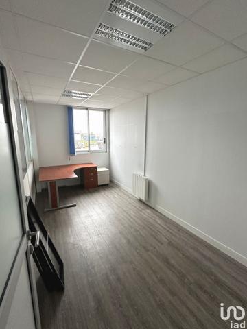 Location bureaux 200 m² Saint-Pierre-lès-Elbeuf