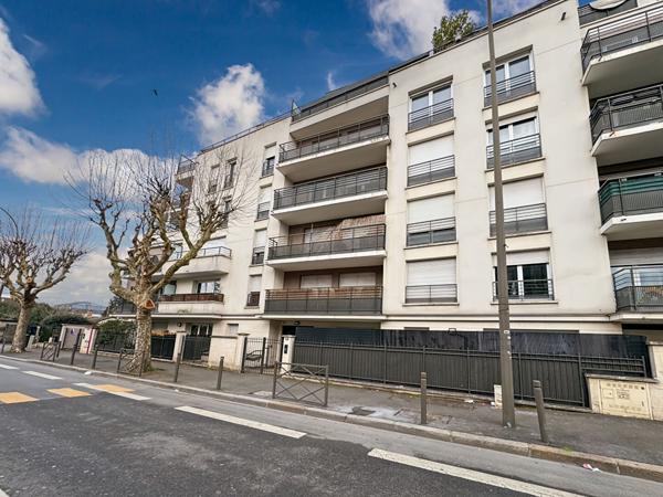 Appartement Rosny 3 pièces - 10Min Métro L11