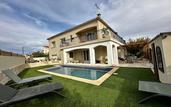 Maison à vendre    6 pièces •  Uchaud