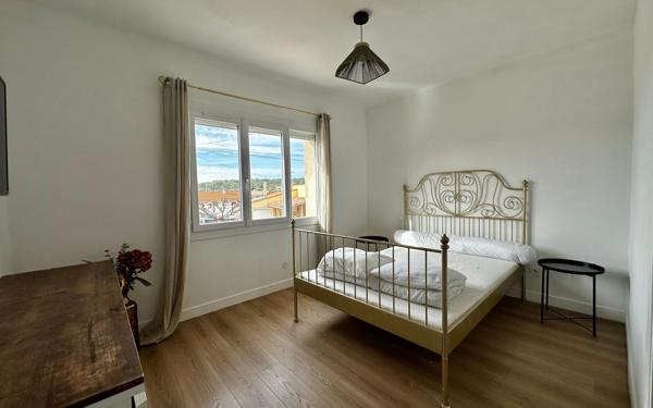 Maison à vendre    6 pièces •  Uchaud