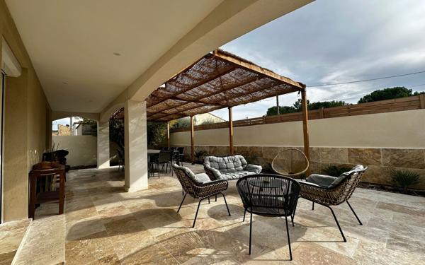 Maison à vendre    6 pièces •  Uchaud