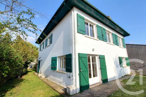 Maison à vendre  6 pièces - 122,89 m2 PESSAC - 33