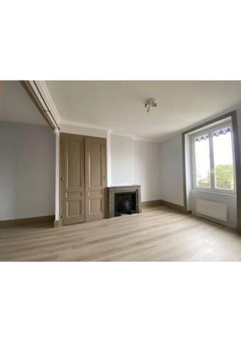 STUDIO A LOUER - VILLEURBANNE Croix-Luizet-Est 36.15 m 2 796 € charges comprises par mois