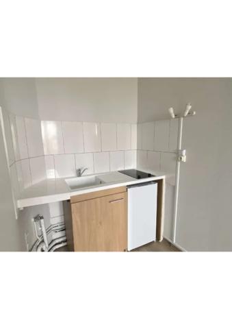 STUDIO A LOUER - VILLEURBANNE Croix-Luizet-Est 36.15 m 2 796 € charges comprises par mois