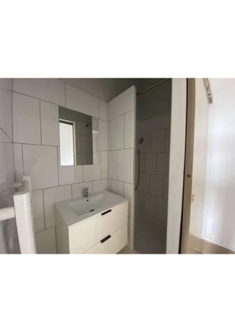 STUDIO A LOUER - VILLEURBANNE Croix-Luizet-Est 36.15 m 2 796 € charges comprises par mois