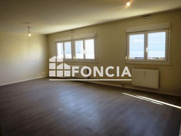 Location Appartement 5 pièces 90.21 m² - RESIDENCE ESPLANADE Dijon 21000