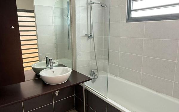 Appartement à vendre    4 pièces • 96,30 m2 Sainte-Marie