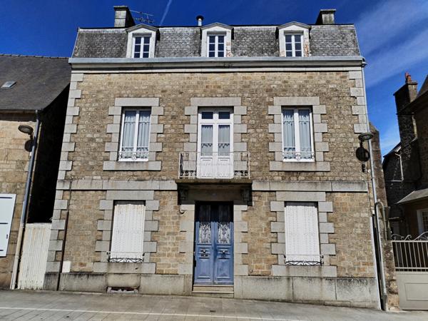 Louvigné-du-Désert (35420) Maison 10 pièces 218 m2