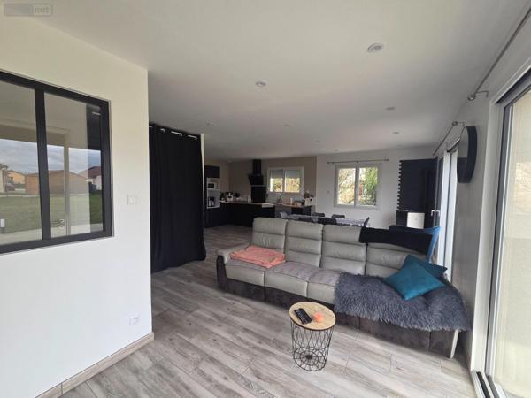 Maison à louer à Branges en Saône-et-Loire (71500), ref : GERANCE 50