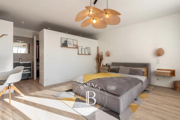 La Tour-de-Salvagny, Maison 4 Chambres -  204 m² à vendre