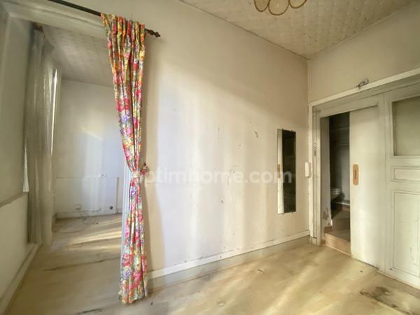 PARIS 20ème – Belleville : 2 pièces de 22 m² à rénover – Fort potentiel !