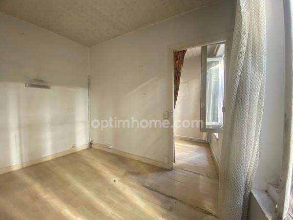 PARIS 20ème – Belleville : 2 pièces de 22 m² à rénover – Fort potentiel !