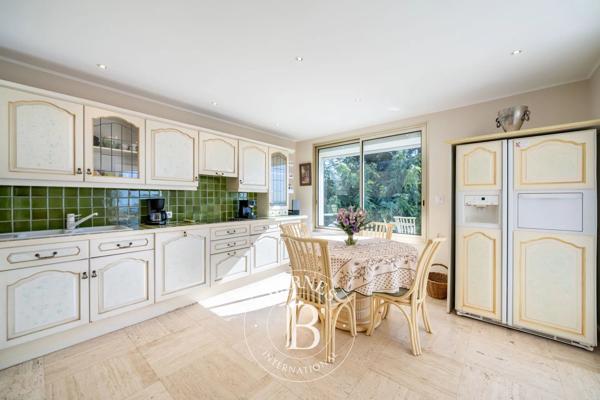 Cannes, Villa 4 Chambres -  241 m² à vendre