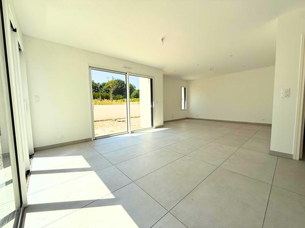 EXCLUSIVITÉ - GUIDEL, MAISON CONTEMPORAINE NEUVE À 400 M DU BOURG , Guidel