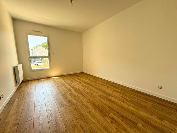 EXCLUSIVITÉ - GUIDEL, MAISON CONTEMPORAINE NEUVE À 400 M DU BOURG , Guidel