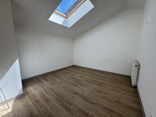 SAINT-GENES- MAISON 150M² AVEC JARDIN A LOUER
