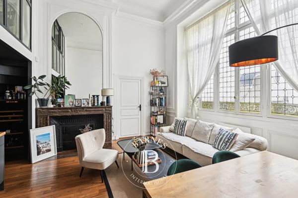 Paris 7ème, Appartement 2 Chambres -  65 m² à vendre