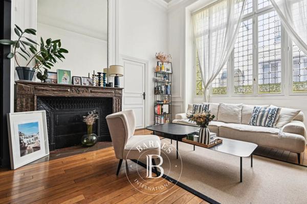 Paris 7ème, Appartement 2 Chambres -  65 m² à vendre