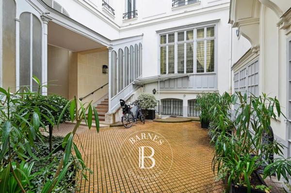 Paris 7ème, Appartement 2 Chambres -  65 m² à vendre