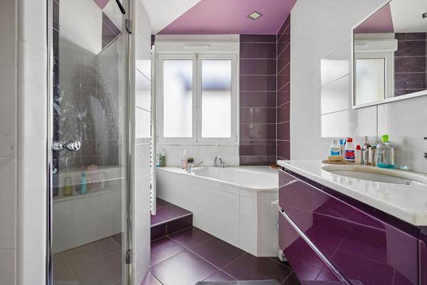 DEMEURE DE PRESTIGE - PROCHE GARE - PRESTATIONS HAUT DE GAMME