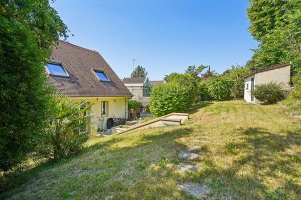 DEMEURE DE PRESTIGE - PROCHE GARE - PRESTATIONS HAUT DE GAMME