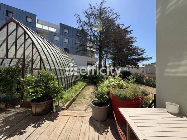 Maison
         4 pièces
        - 84 m² Exclusivité 275 000 € *