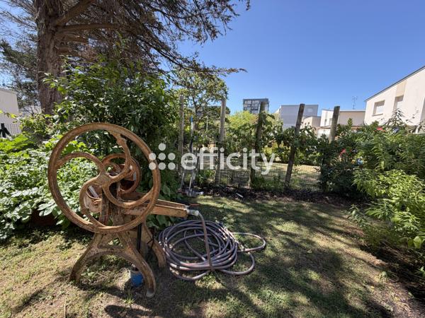Maison
         4 pièces
        - 84 m² Exclusivité 275 000 € *