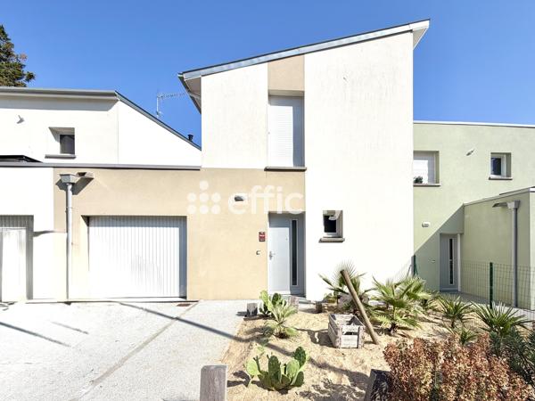 Maison
         4 pièces
        - 84 m² Exclusivité 275 000 € *